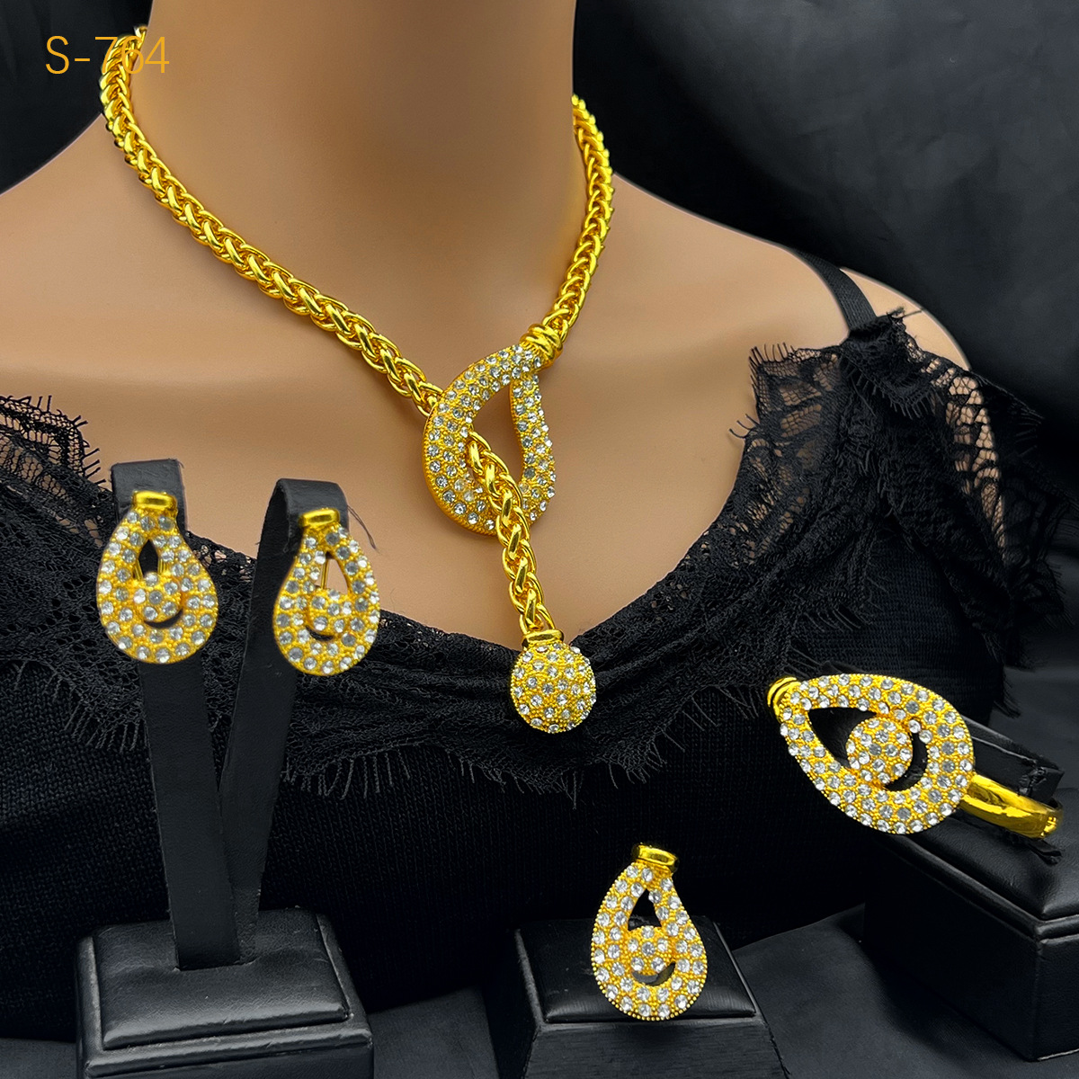 Dubai-Style Gold-Plated 4-Piece Bridal Set