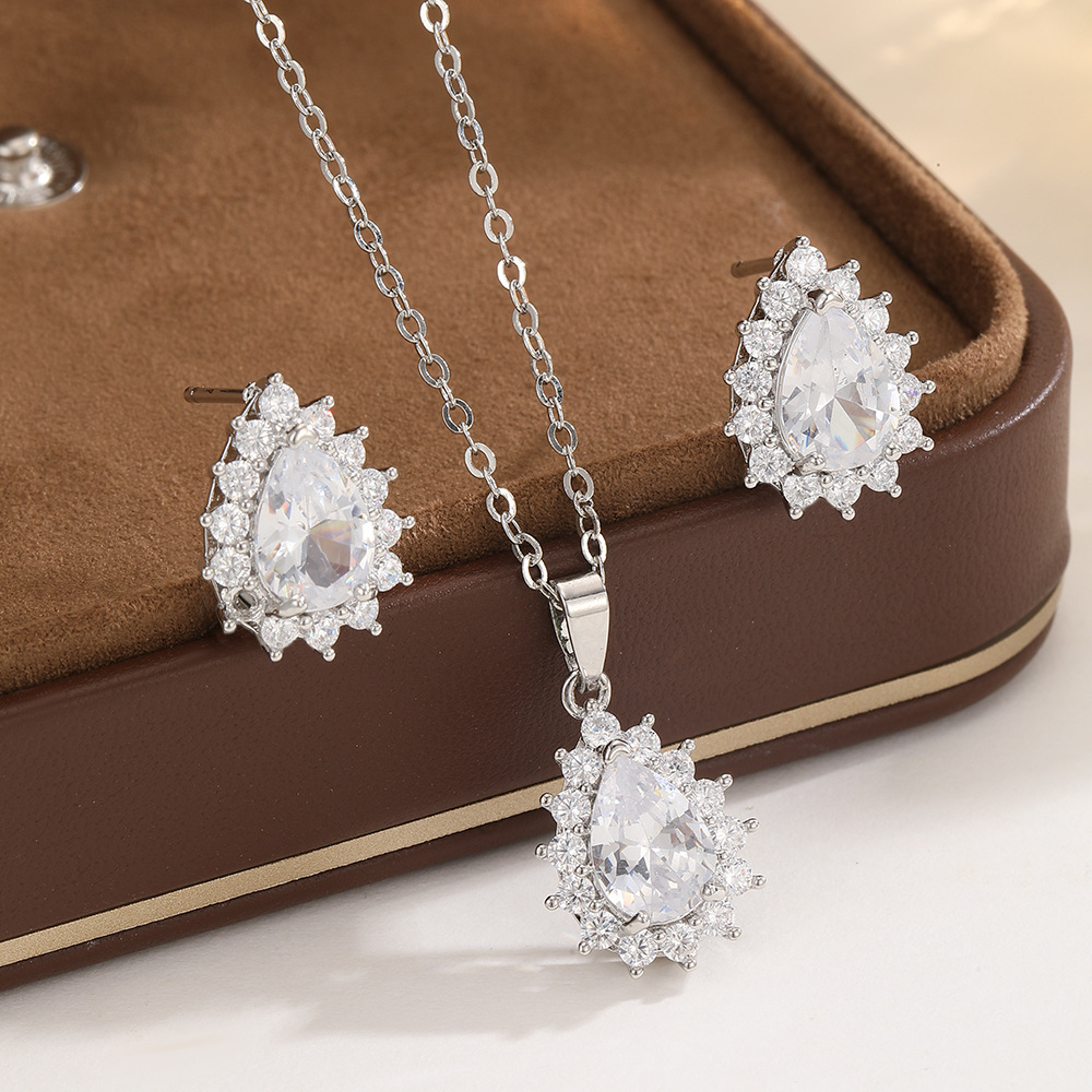 Platinum-Plated Crystal Bridal Evening Accessory